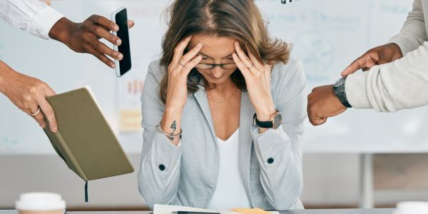 Estrés laboral en Bolivia: qué hacen las mejores empresas